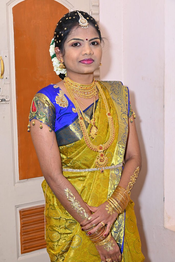 Santhana Mariappan weds Surya wedding photo in Sankarankovil