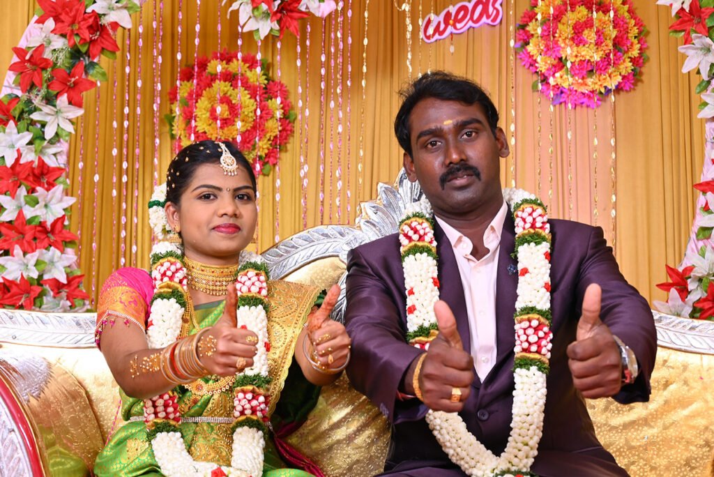 Santhana Mariappan weds Surya wedding photo in Sankarankovil
