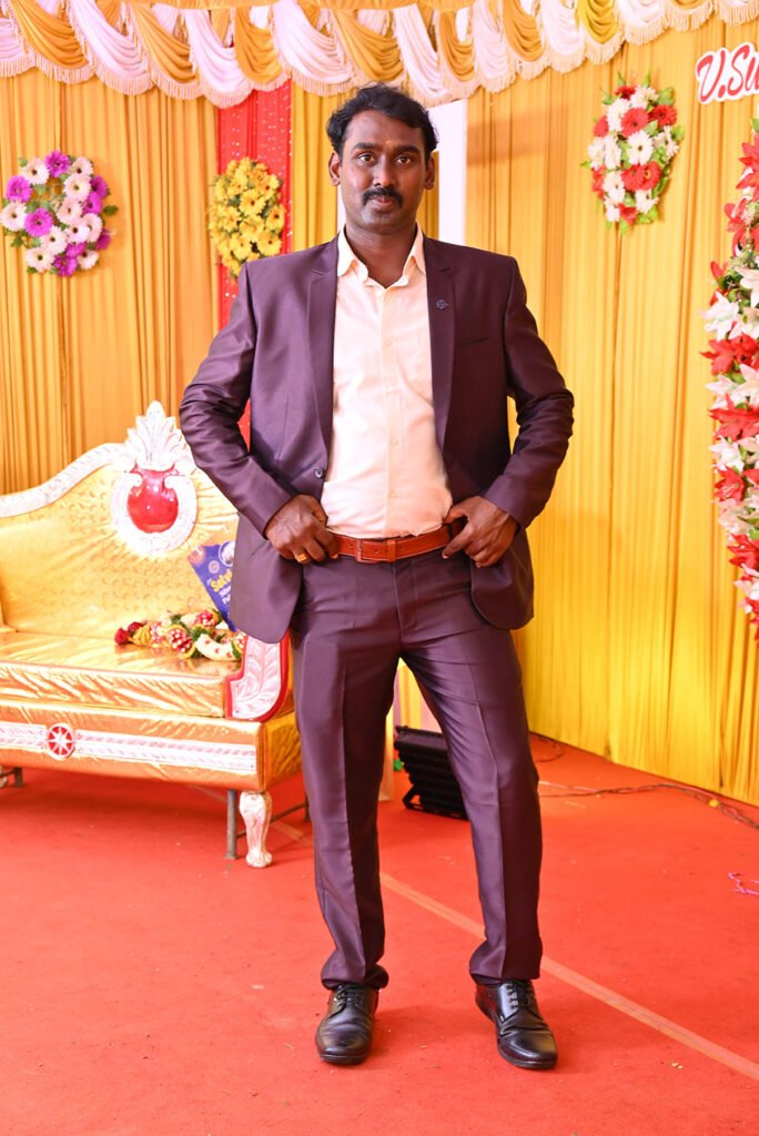 Santhana Mariappan weds Surya wedding photo in Sankarankovil